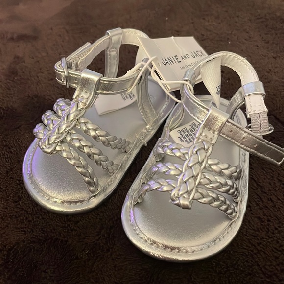 Janie and Jack silver sandals - Picture 1 of 5